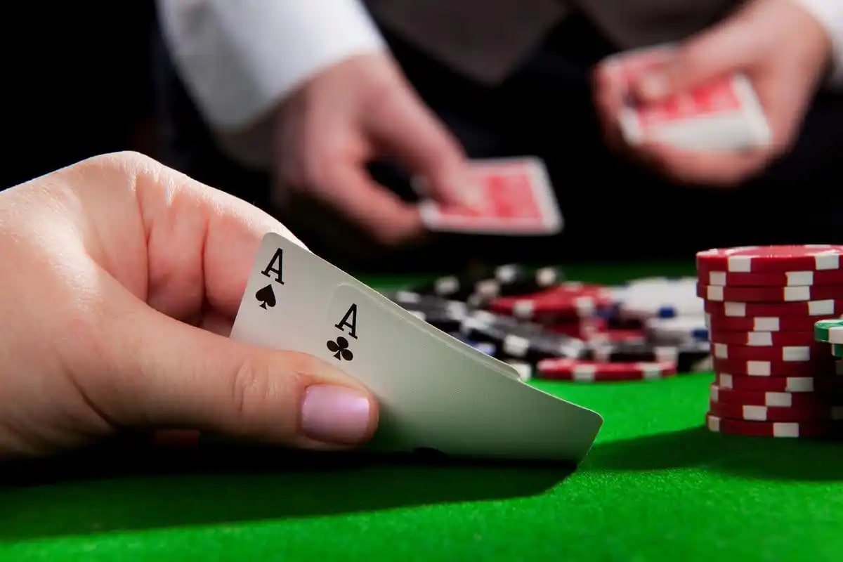 Free Bet Blackjack live dealer table on pisang123 login showing card positions and betting area